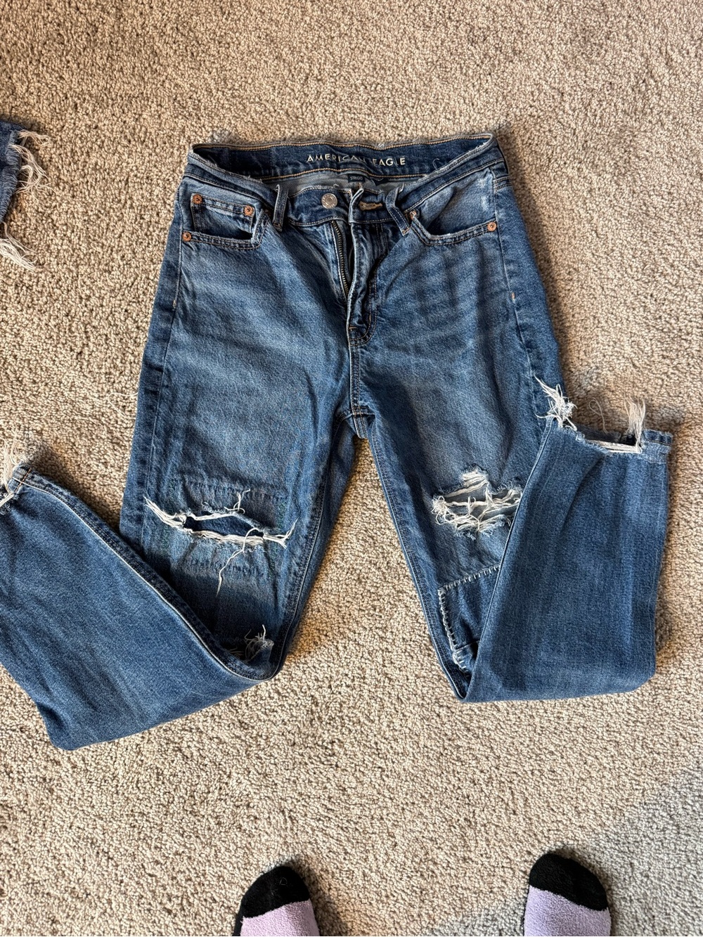 American Eagle Outfitters Women's Distressed Blue Jeans